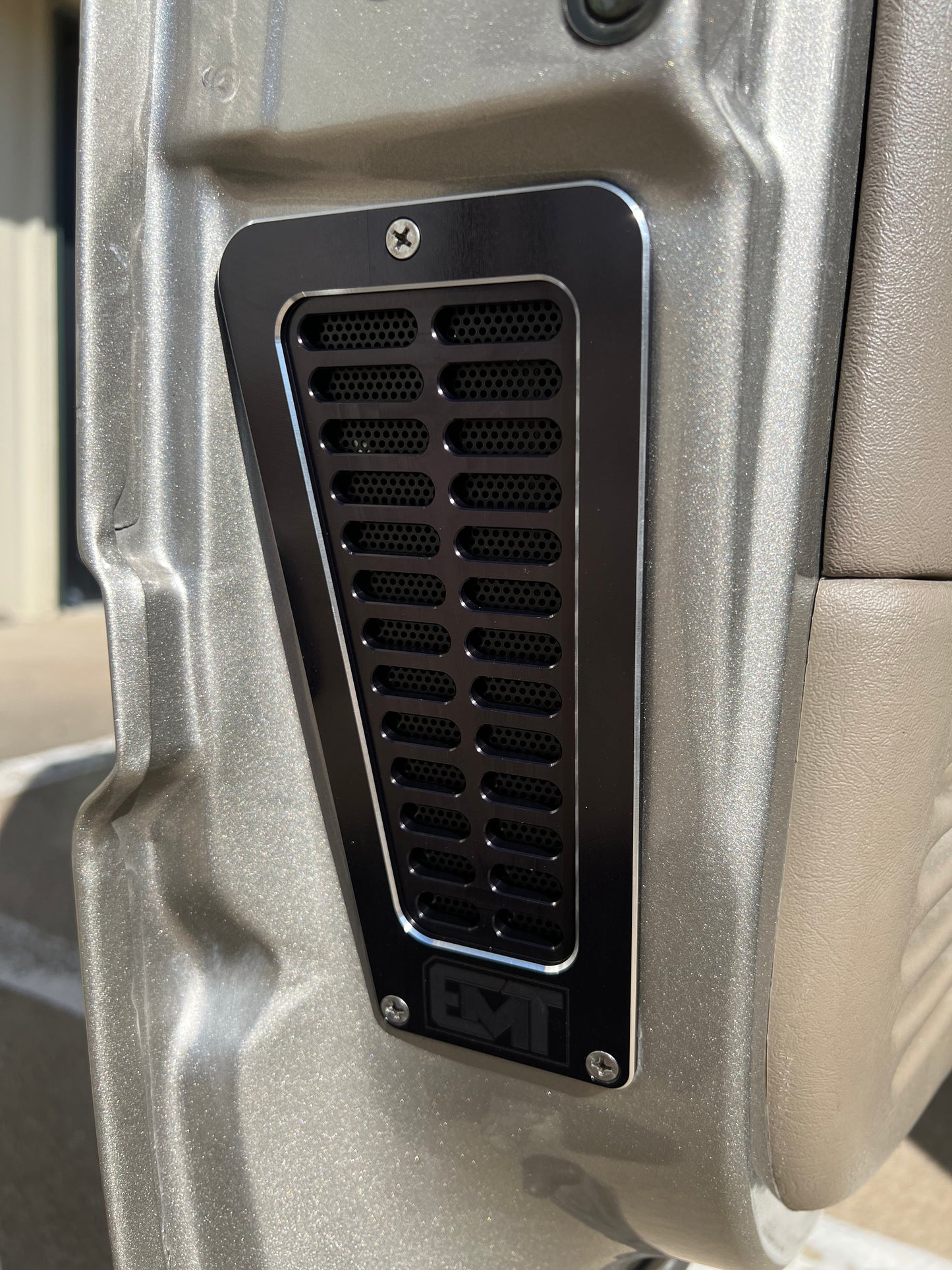 1988 - 1998 Chevy / GMC OBS Door Jamb Vents